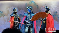 “90后”川剧演员的“杀马